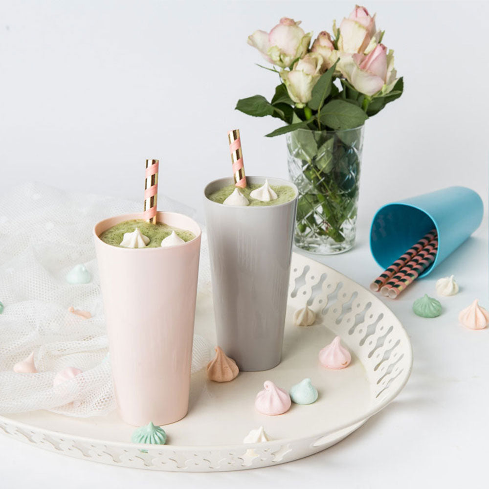 Zwei Gläser aus der Kollektion Contesa – elegant und praktisch für den täglichen Gebrauch