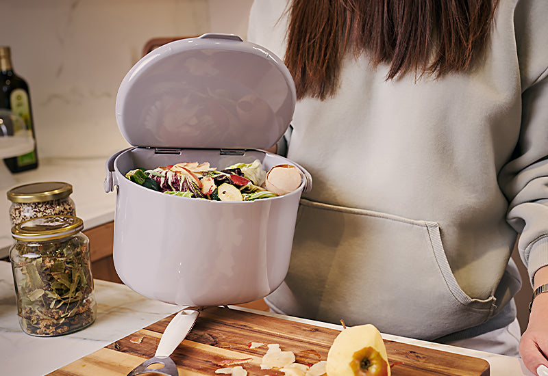 Praktischer Komposteimer für den täglichen Gebrauch